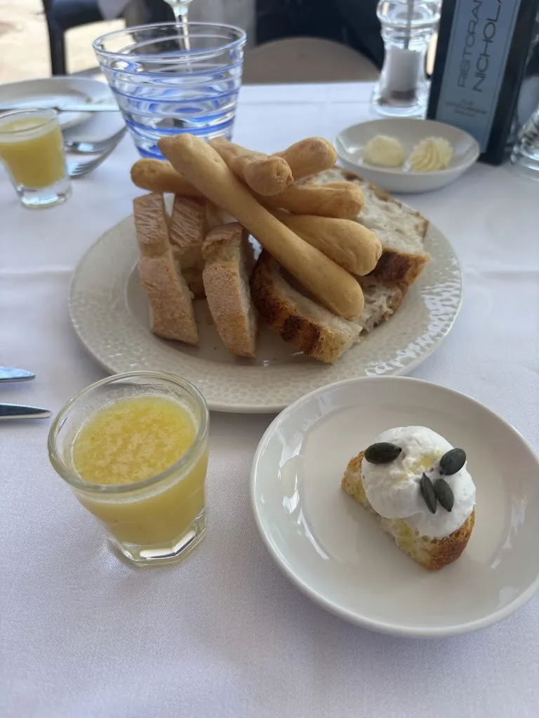 Helen Powers_Ristorante Nicholas_Gardone Riviera_recensione