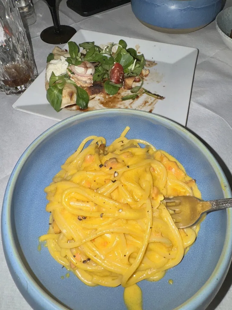 Cassidy Guinen_Sans Souci_Gardone Riviera_review