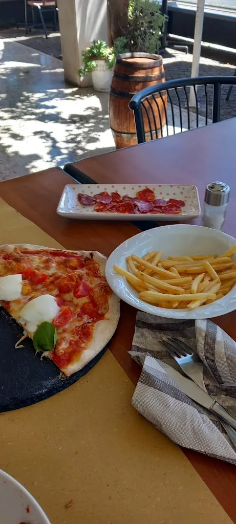 Ashley Grey_Ristorante AquaVite_Gardone Riviera_review