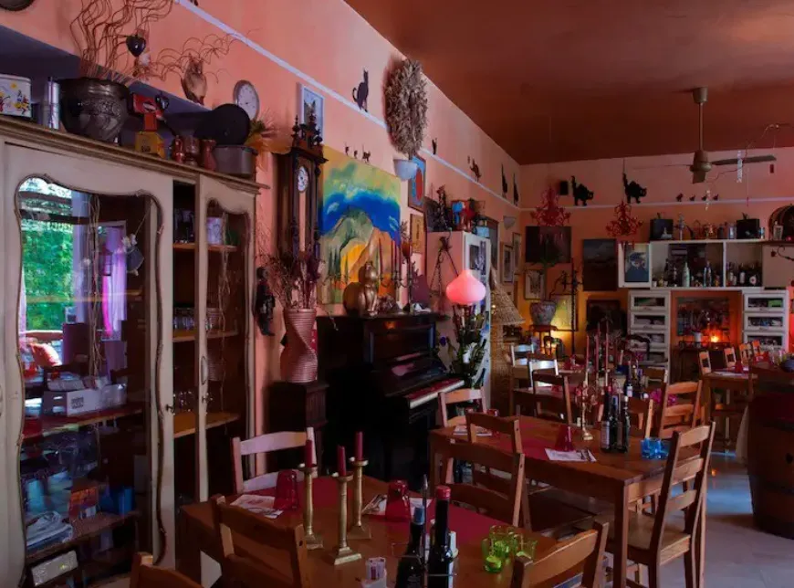 Osteria Gatto d'Oro restaurant in Gardone Riviera