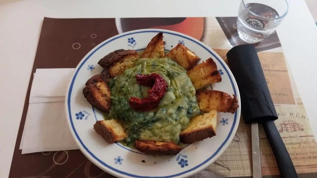 Rosa Calamita_Palazzo Mercadante_Altamura_review