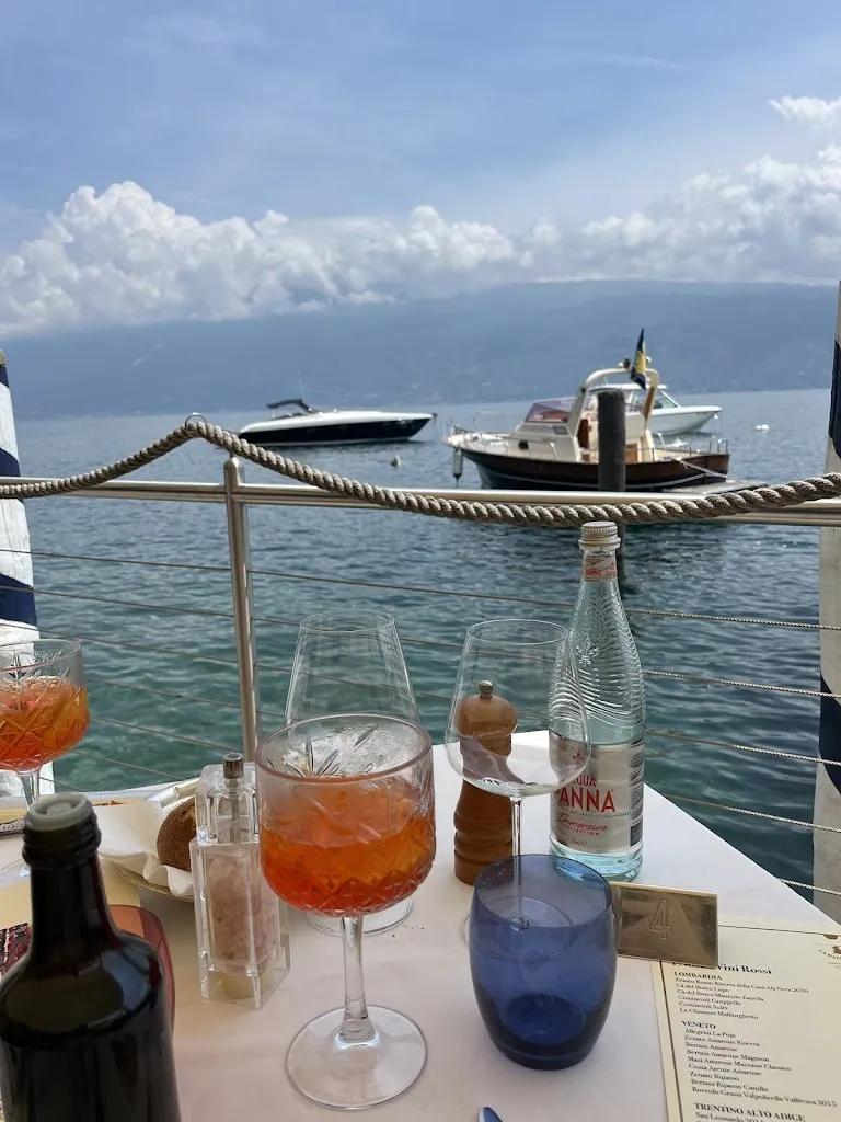 Emily Jones_Hotel Baia D'Oro_Gargnano_review