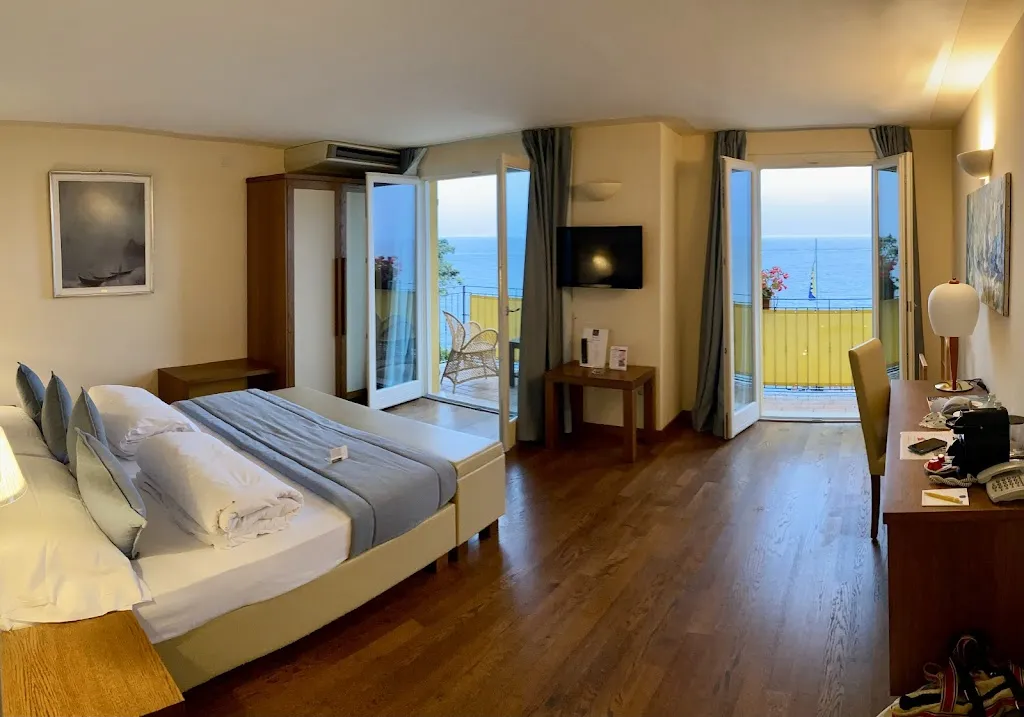 Hotel Baia D'Oro_Gargnano_slider_image_3
