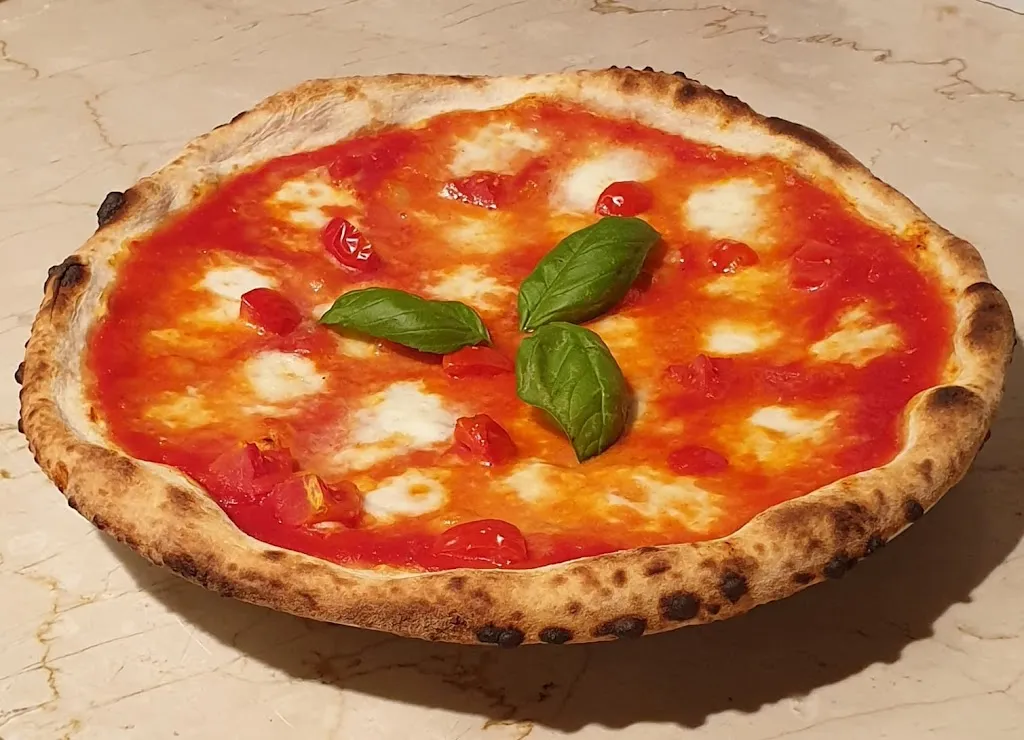 Ristorante Pizzeria Running Club_Gargnano_slider_image_2