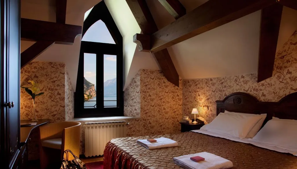 Villa Giulia - Hotel Lago di Garda_Gargnano_slider_image_3