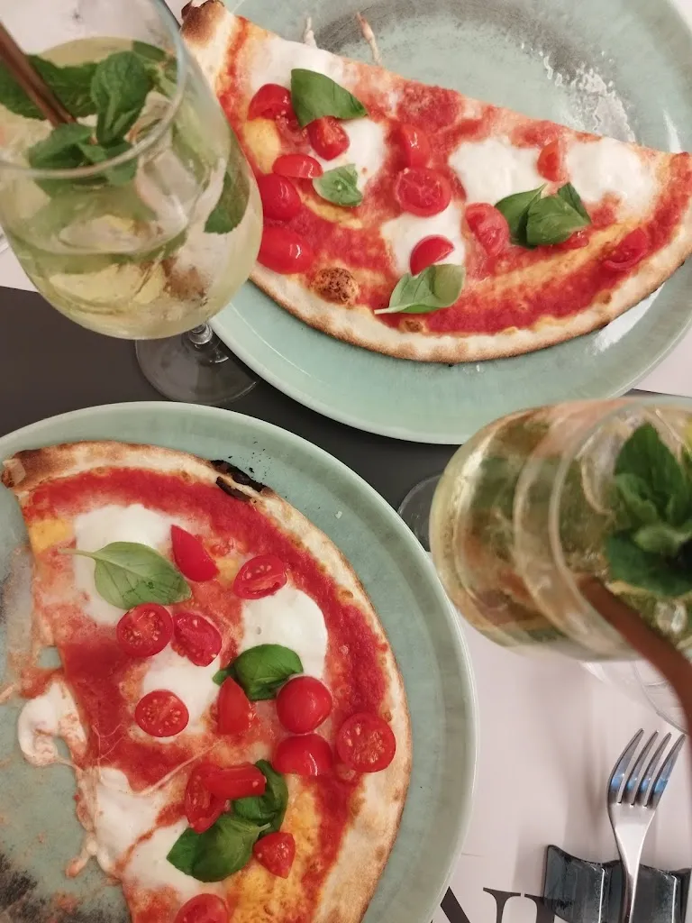 Laura_Ristorante Pizzeria Ai Forni_Gargnano_review