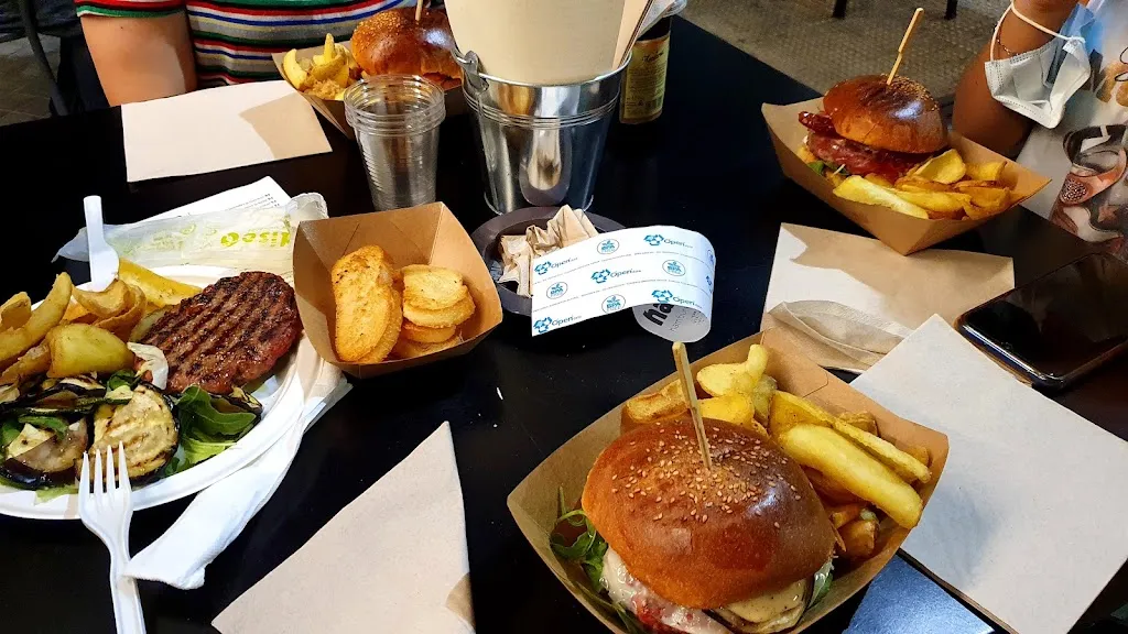 Elisa_Ham. Hamburgheria_Altamura_review