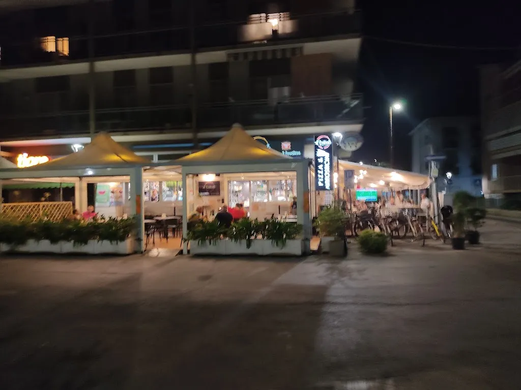 Ernesto Signore_Al Centrale - Wine Bar Bistrot_Borgo Santa Maria Immacolata_review