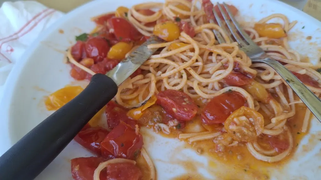 maikel hanna_Al Centrale - Wine Bar Bistrot_Borgo Santa Maria Immacolata_review