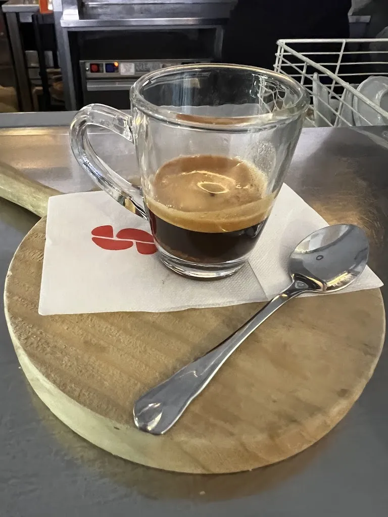 Vale ntina_Bar Rova_Gazzaniga_review