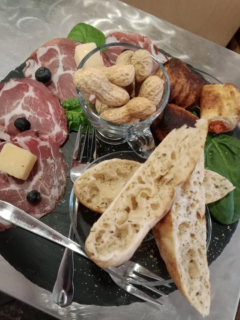 Bar Rova_Gazzaniga_slider_image_3