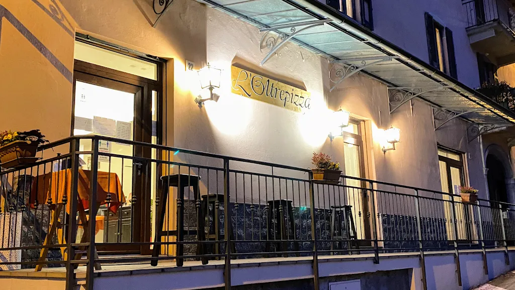 L'Oltrepizza restaurant in Gemonio