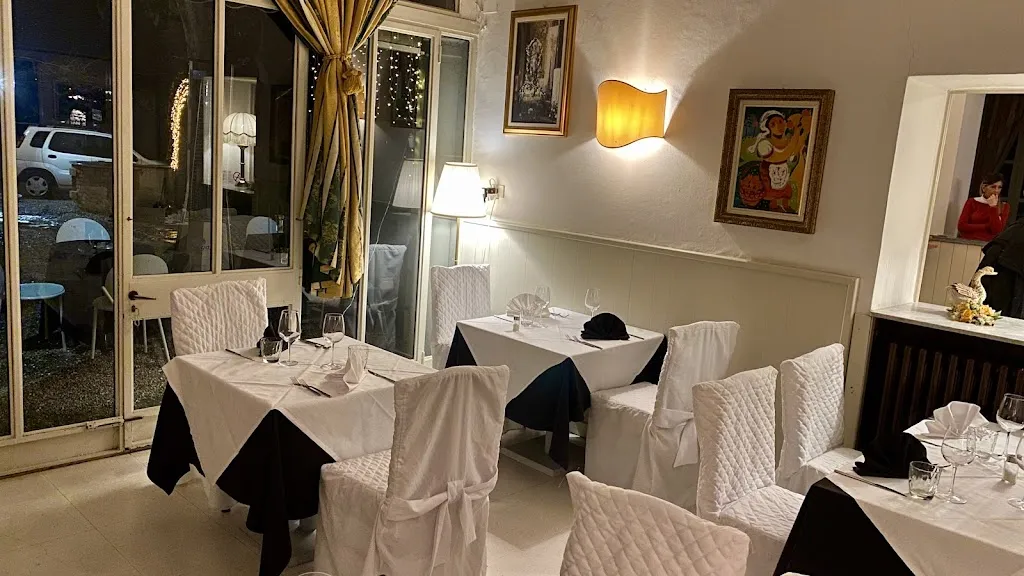 Ristorante Villa San Pietro restaurant in Gemonio