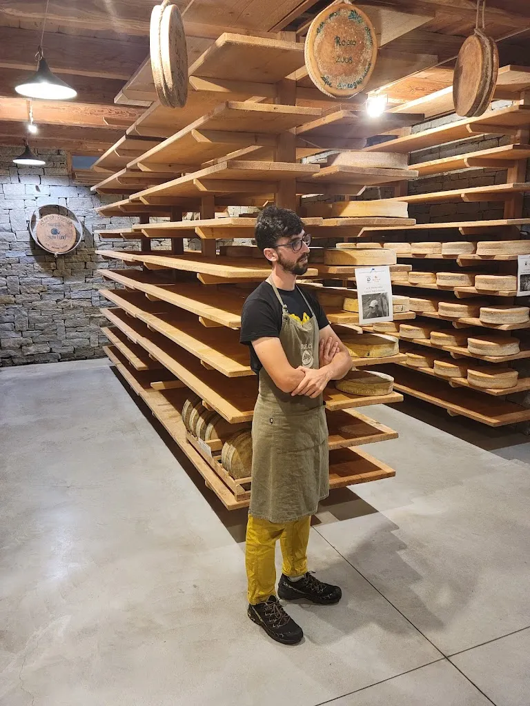 charles mitchell_Centro del Bitto Storico Ribelle_Gerola Alta_recensione