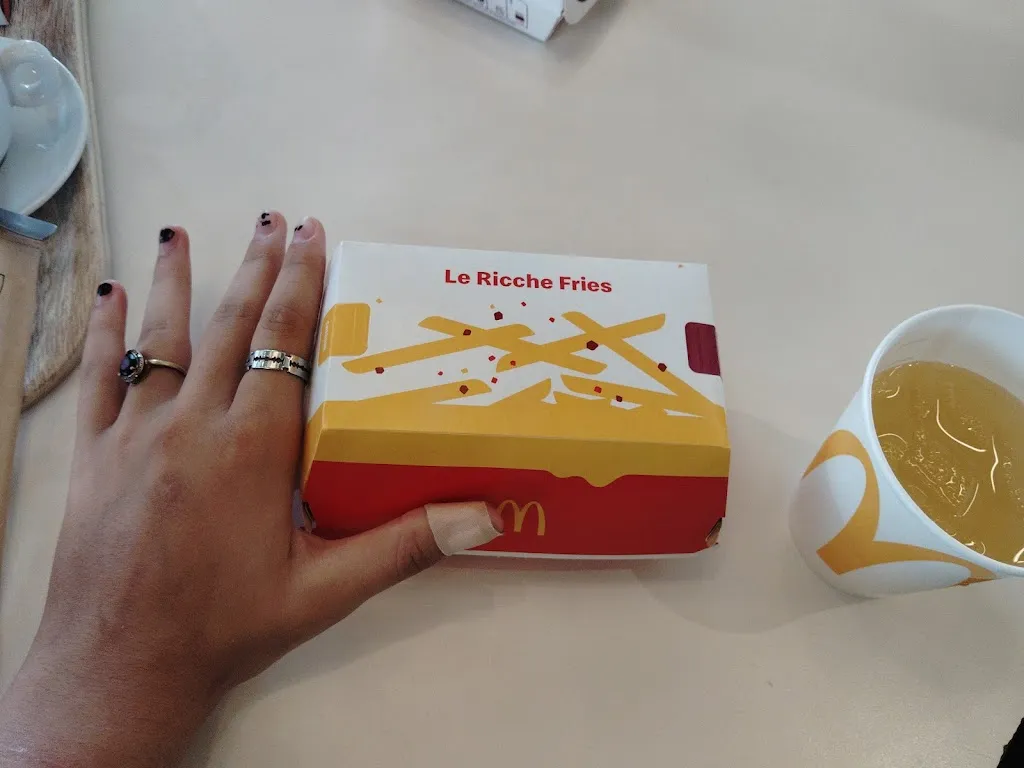 Alex_McDonald's_Gerenzano_review