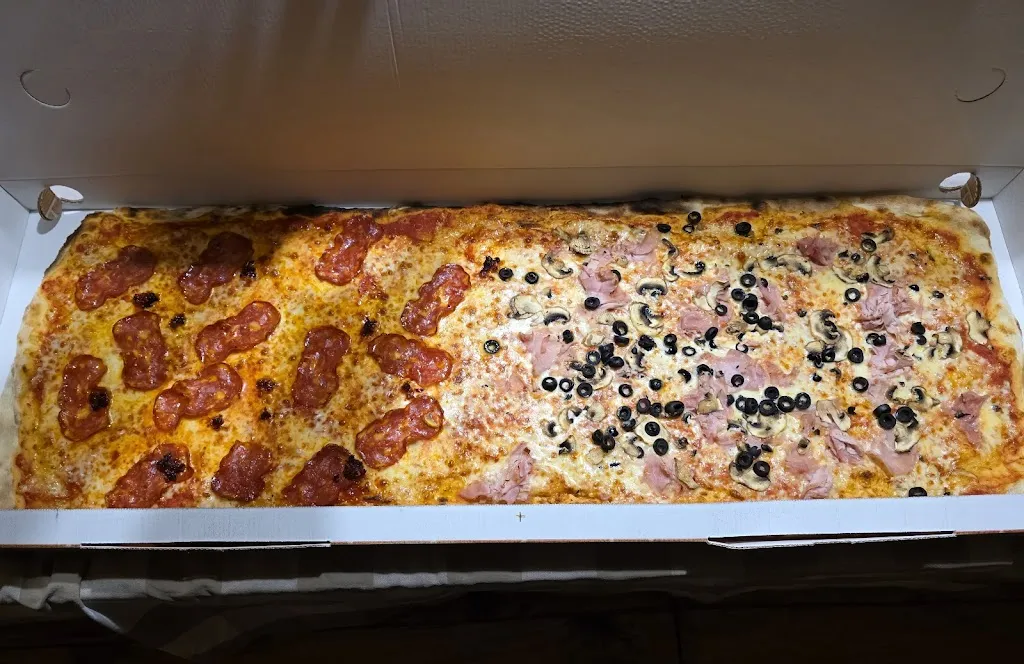 Pizzeria Rosticceria Santa Sofia_Gerenzano_slider_image_1