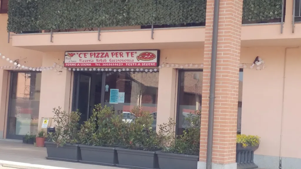 C'e pizza per te 2 restaurant in Giovenzano