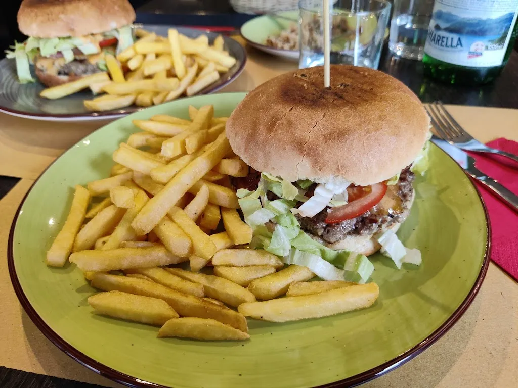 Andrea Asperges_Bar Maldiva_Giussago_review