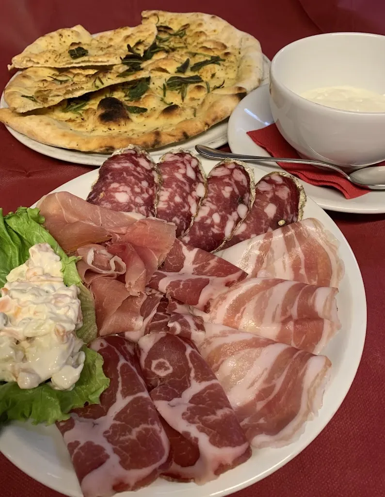 Ristorante Hotel Pizzeria Italia_Godiasco_slider_image_2