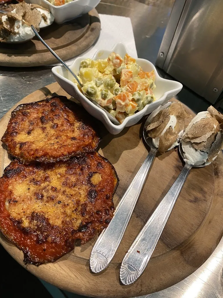 Bar Trattoria Nonily - Bocciodromo Piero Fontana_Godiasco_slider_image_2