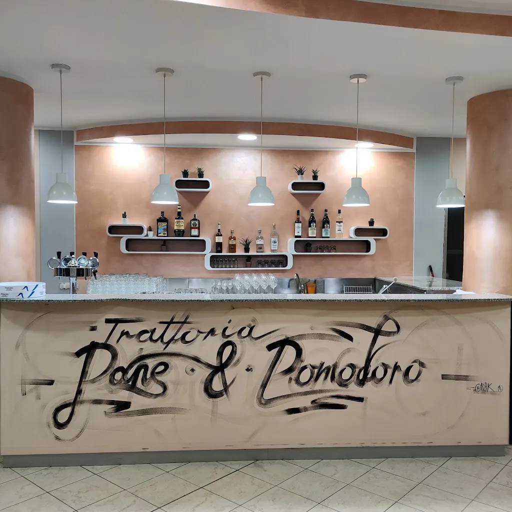 Trattoria Pane e Pomodoro restaurant in Godiasco