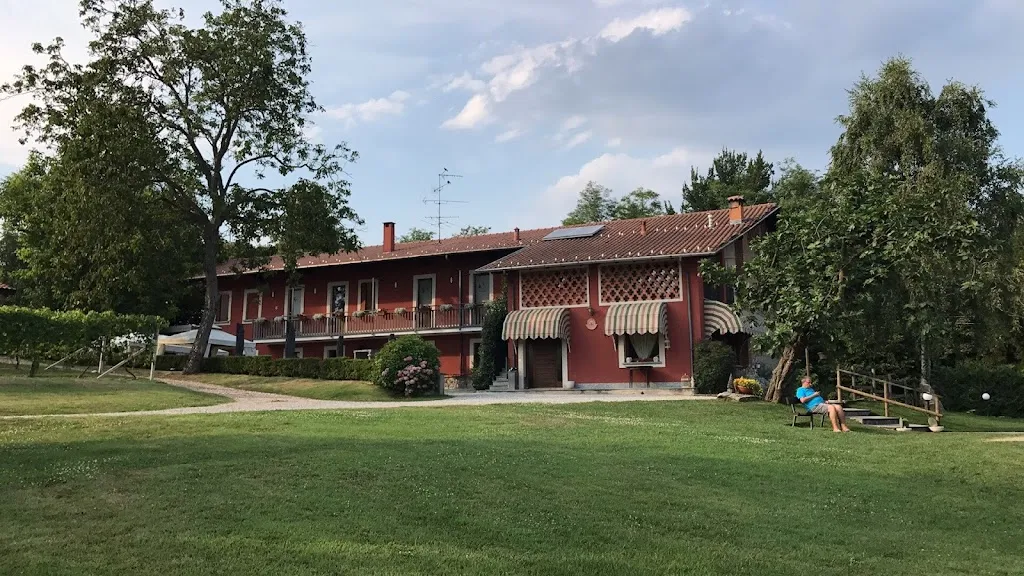 Marina Fochi_tenuta tovaglieri_Golasecca_review