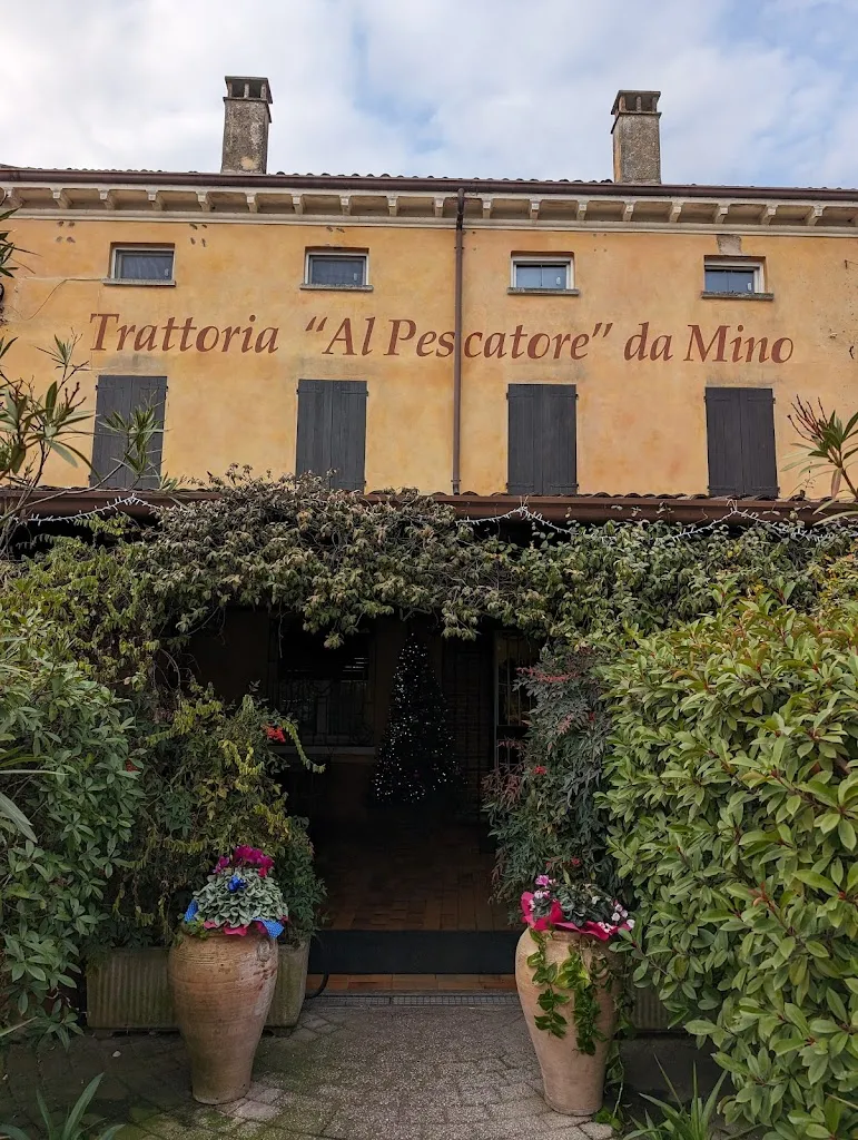 Trattoria Al Pescatore da Mino_Goito_slider_image_3