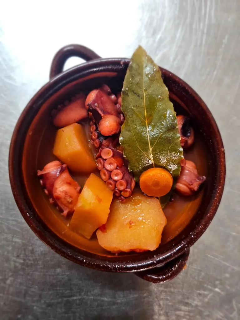 Lu Spilu Trattoria_Aradeo_slider_image_2