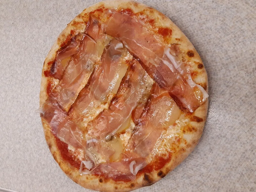 Pizzeria Non solo pizza_Goito_slider_image_3