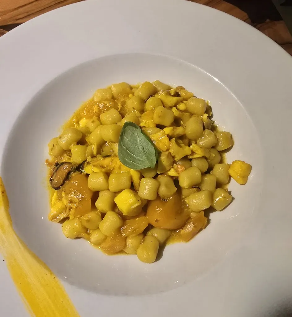 Daniela Sorrentino_Giorè_Aradeo_review