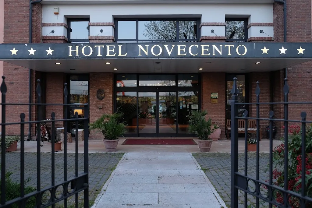 Hotel Ristorante Novecento restaurant in Gonzaga