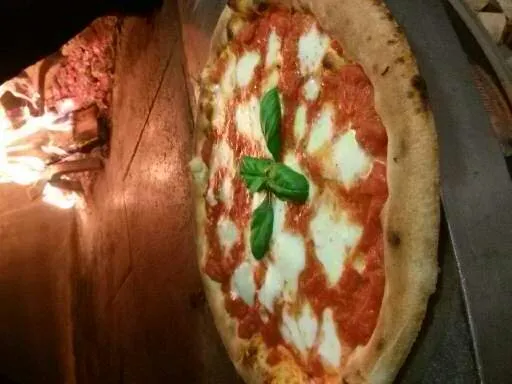 L'alternativa pizza wine & food mini bistrot di colombo mirko_Gorla Minore_slider_image_2