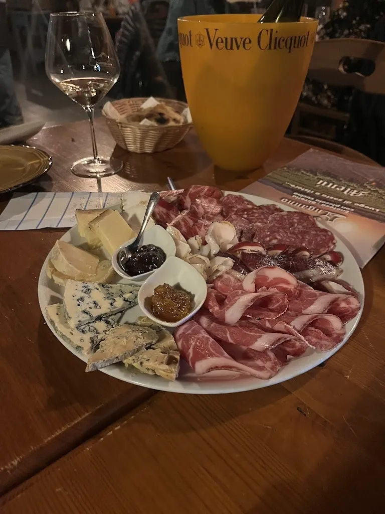 Pub L'Inganno_Gorla Minore_slider_image_3