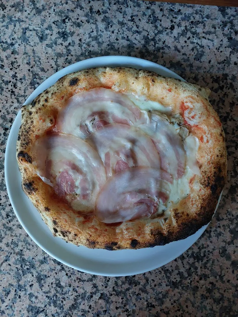 Chiara Colletti_Pizzeria Olimpo_Gorla Minore_review