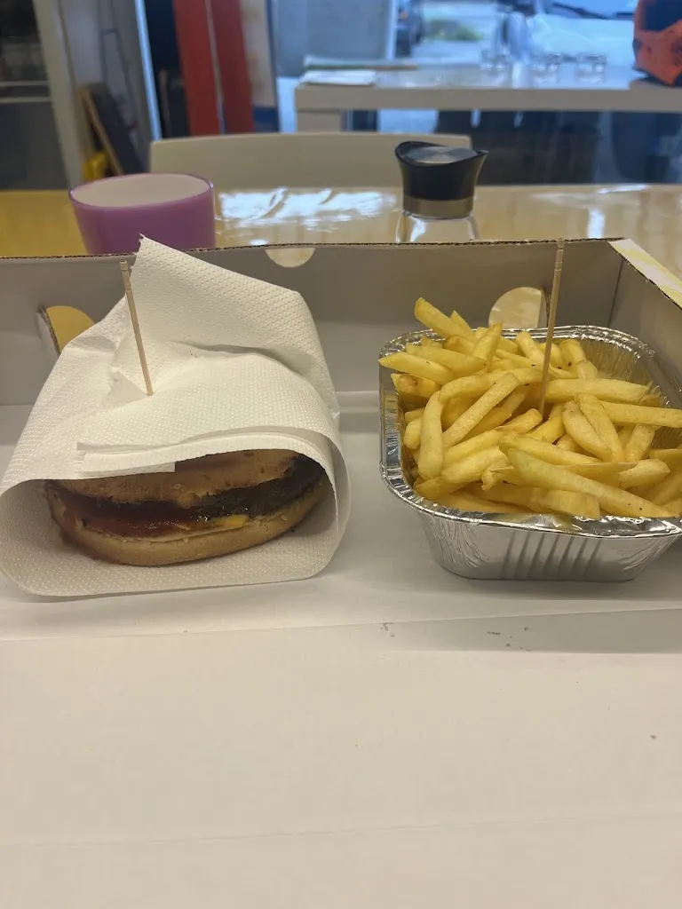 Pizzeria Da Kevin restaurant in Gorlago