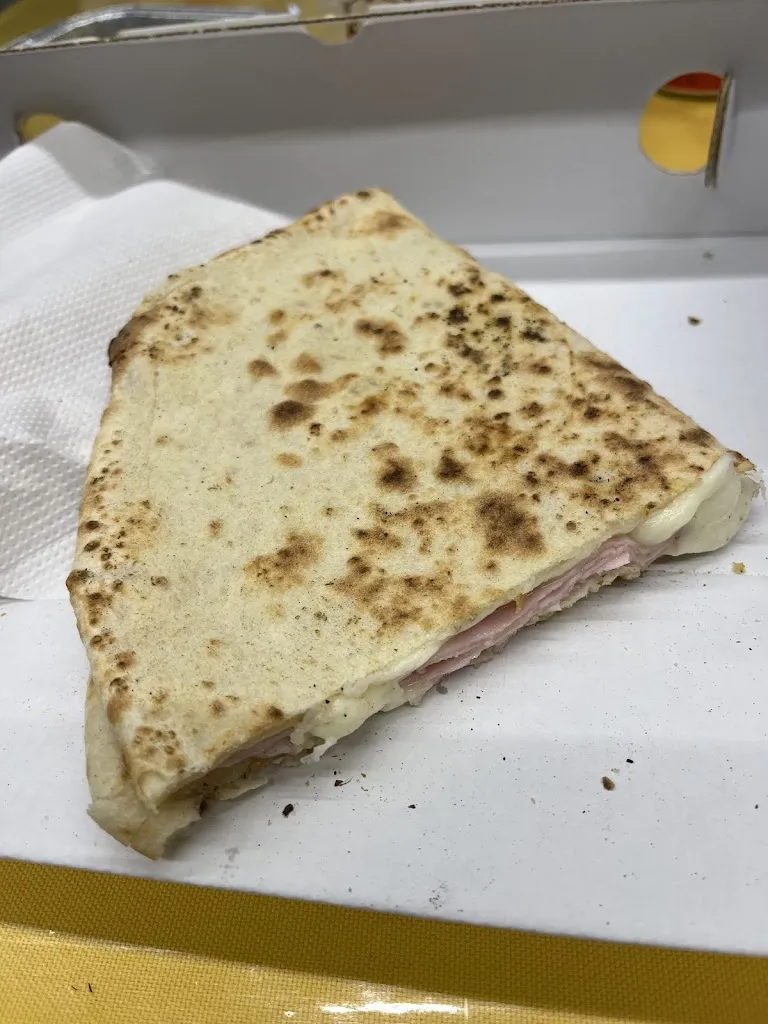 Pizzeria Da Kevin_Gorlago_slider_image_3