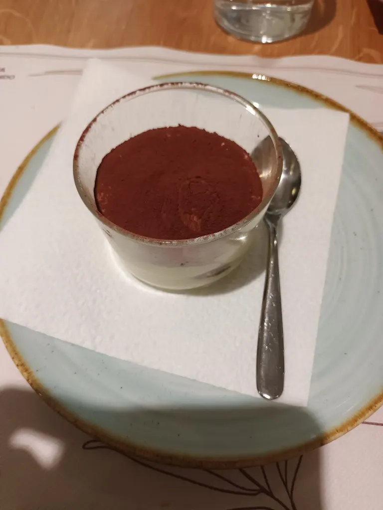 G Fehér_Casa Grandate_Grandate_review