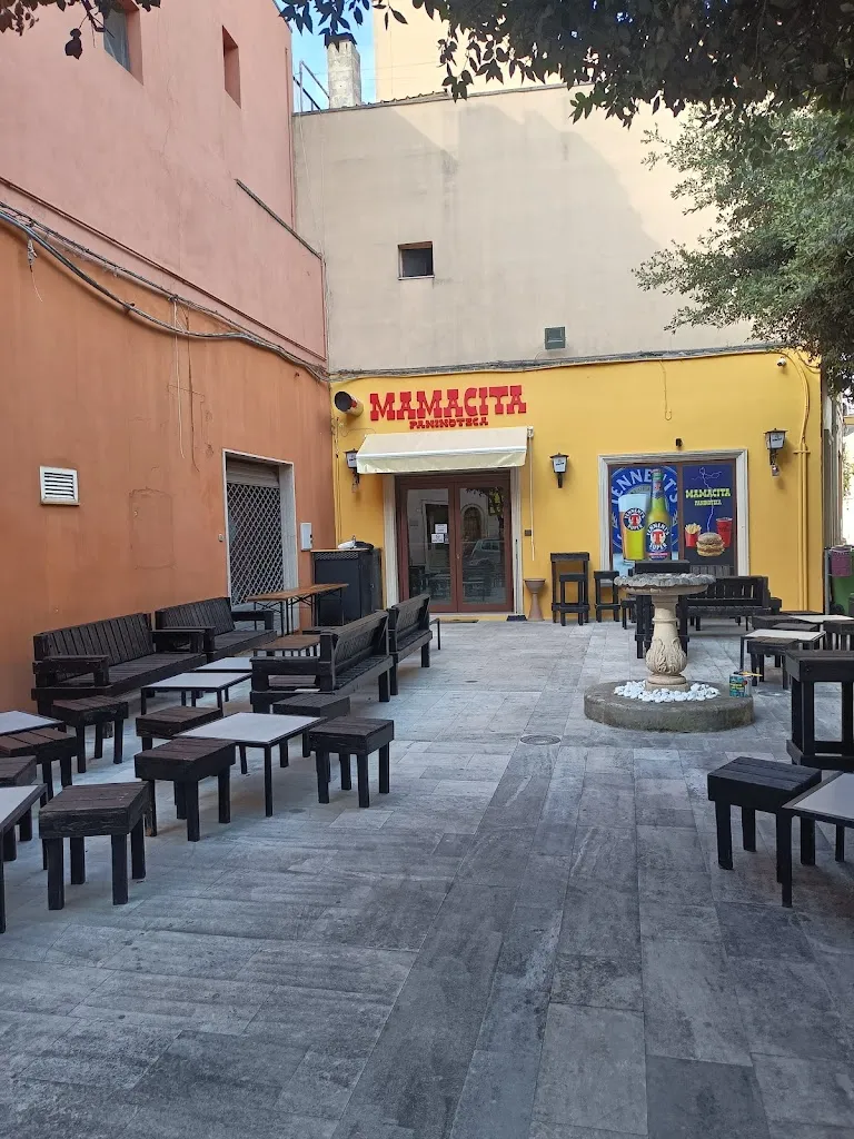 MAMACITA restaurant in Aradeo