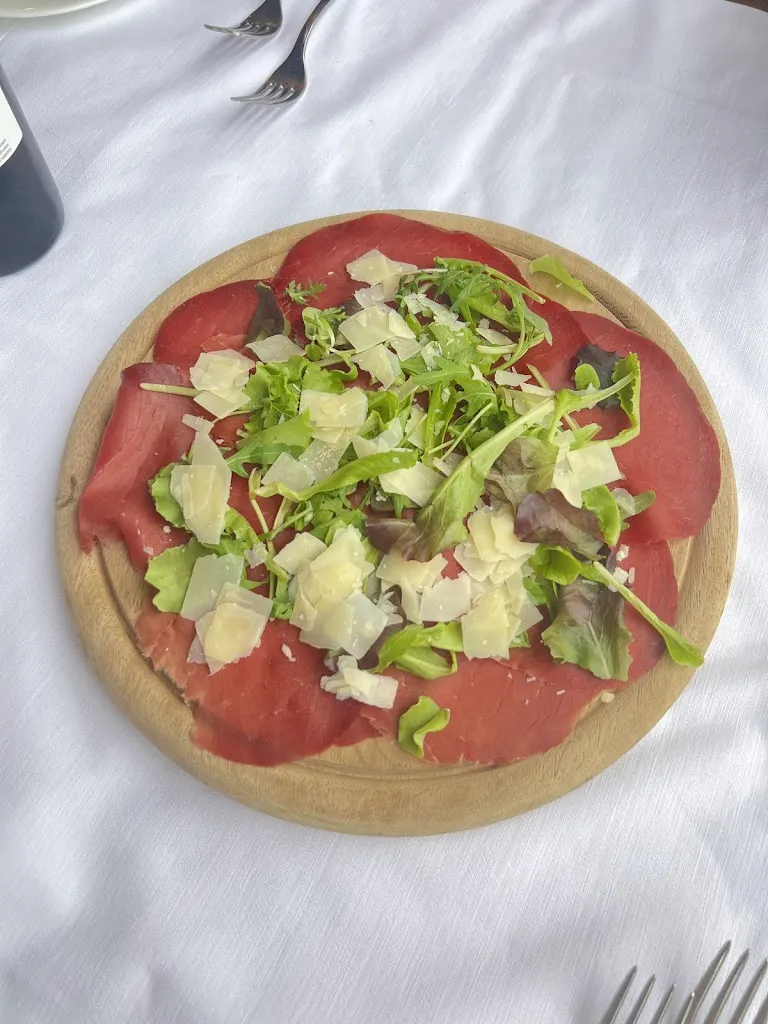 Ingrid Rustad Røflo_Ristorante La Baita_Grandola ed Uniti_Bewertung