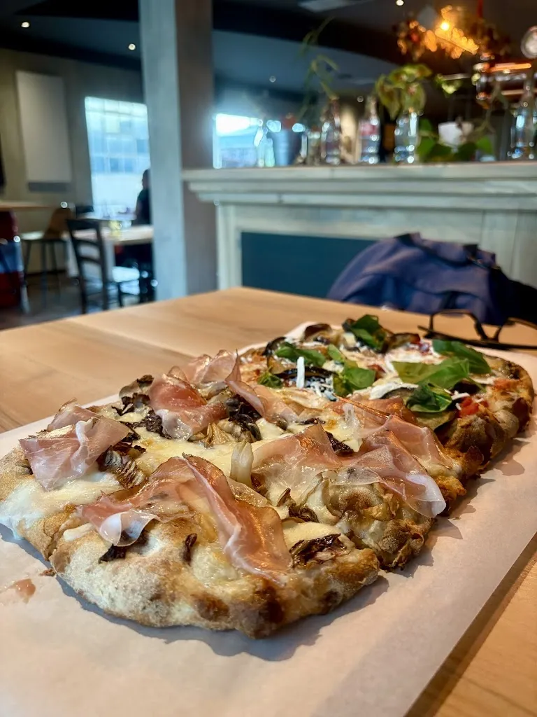 Tiziana Fazio_Pizzeria Fool's Garden_Gratacasolo_recensione