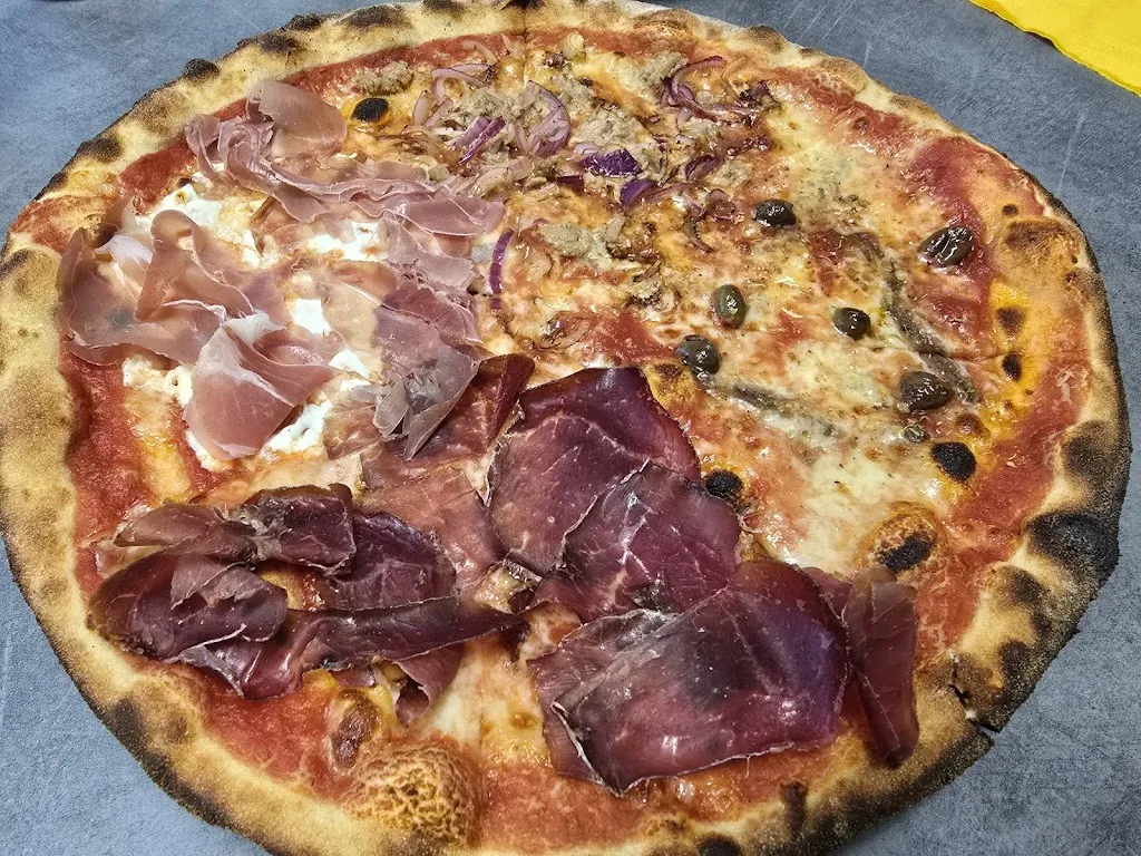 PIZZA PAZZA da Silvia a Gratacasolo_Gratacasolo_slider_image_2