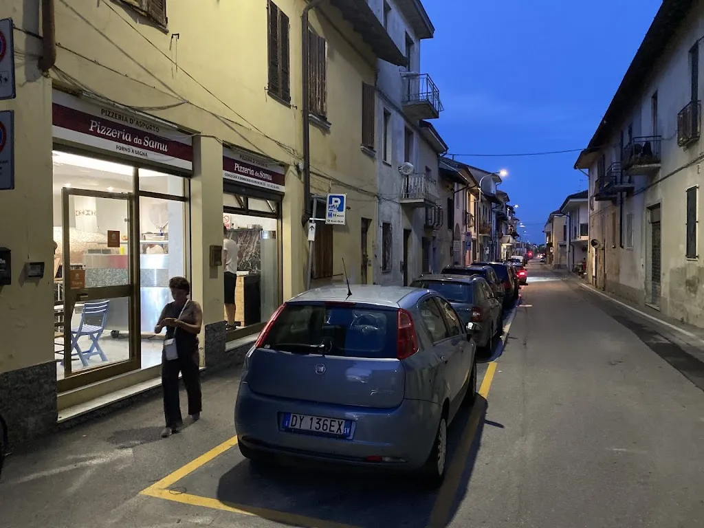 Pizzeria da Samu Grezzago_Grezzago_slider_image_3