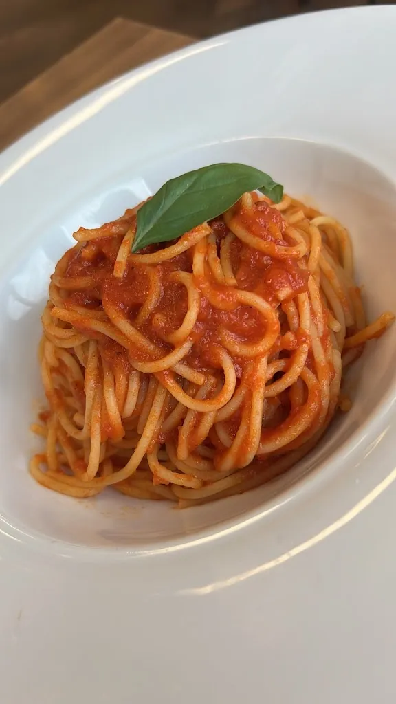 Ahmad Al Jandali_Ristorante Pizzeria All'Angolo GRASSOBBIO_Grassobbio_review