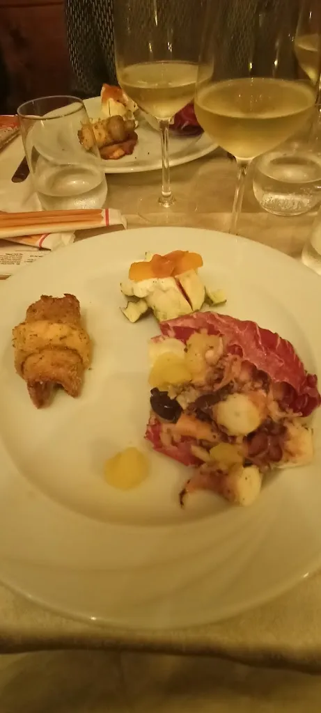 LARA BANCHIERI_Ravel Ristò_Gropello Cairoli_review