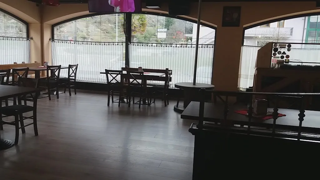 Ristorante Pizzeria Red Fox_Grosio_slider_image_2