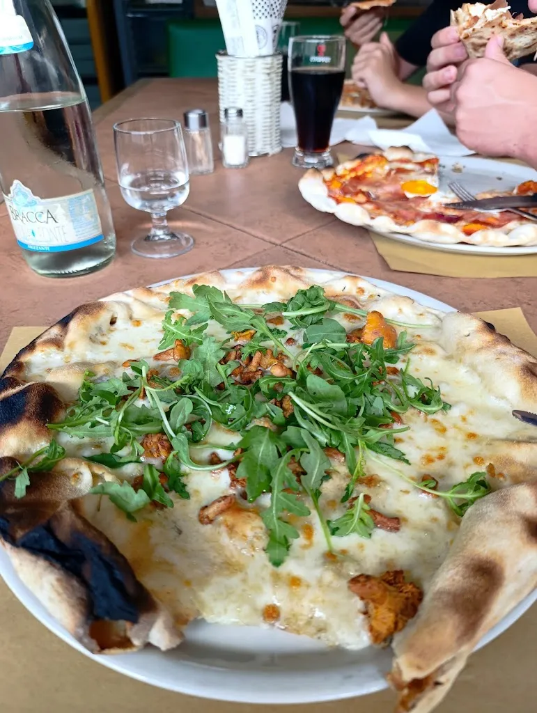 Pizzeria Da Bepu_Grosio_slider_image_3