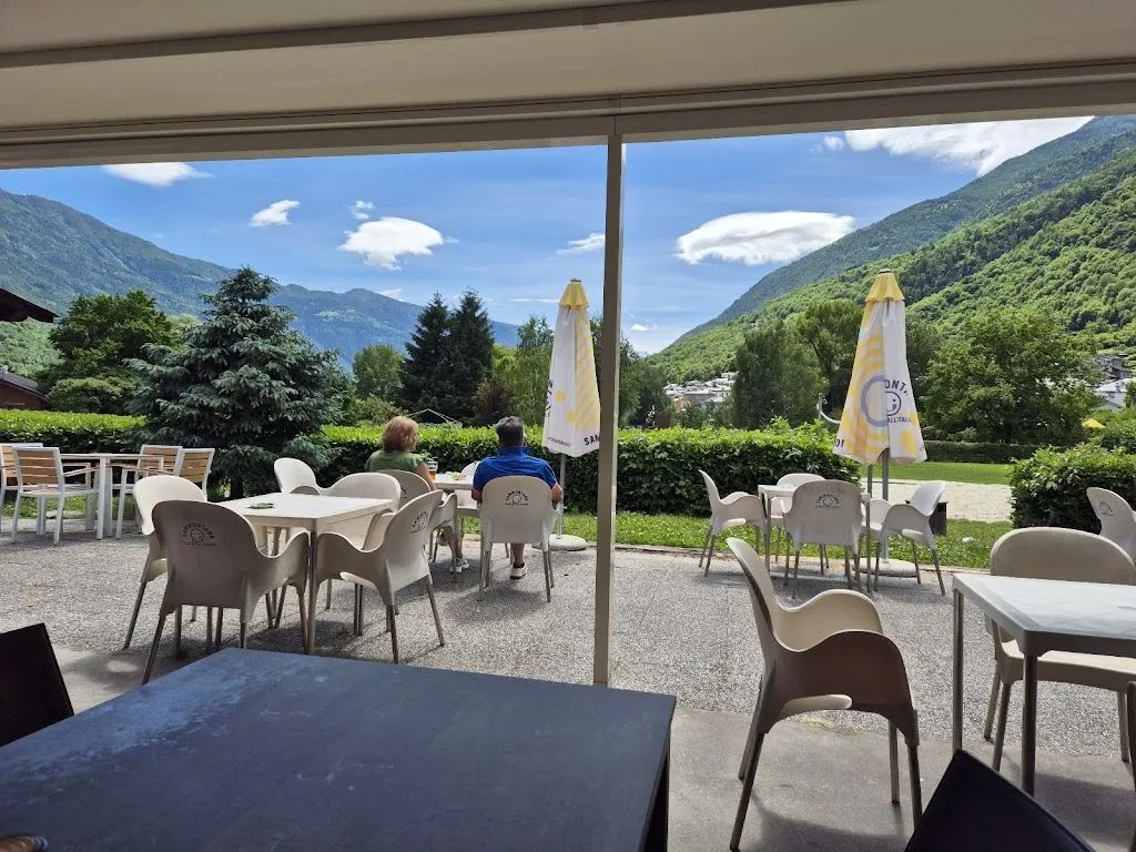 Mihaela M Trifoi_Lago grosotto_Grosotto_review