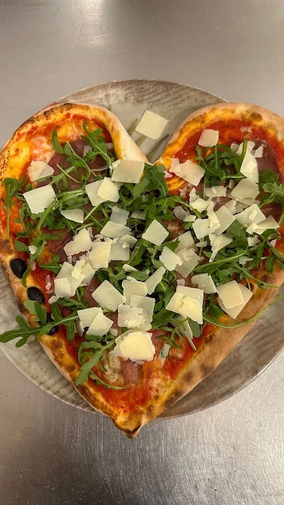 Pizzeria La Reale Grosotto_Grosotto_slider_image_2