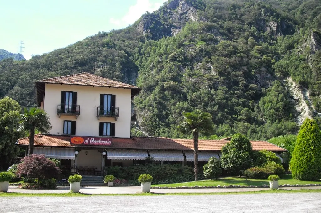 Albergo Ristorante Pizzeria Al Cantuccio_Gravellona_slider_image_3