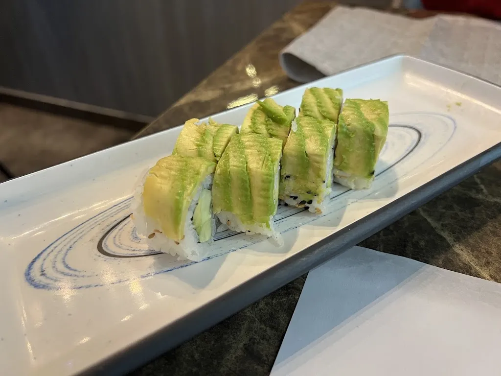 Miyo Sushi Fusion Restaurant_Gravellona_slider_image_2